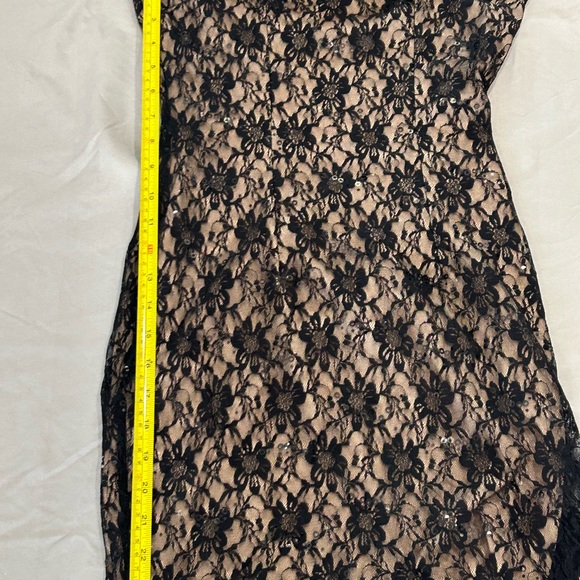 Forever 21 Black Lace Long Sleeve One Shoulder Fitted Mini Dress Size Small - Picture 9 of 10